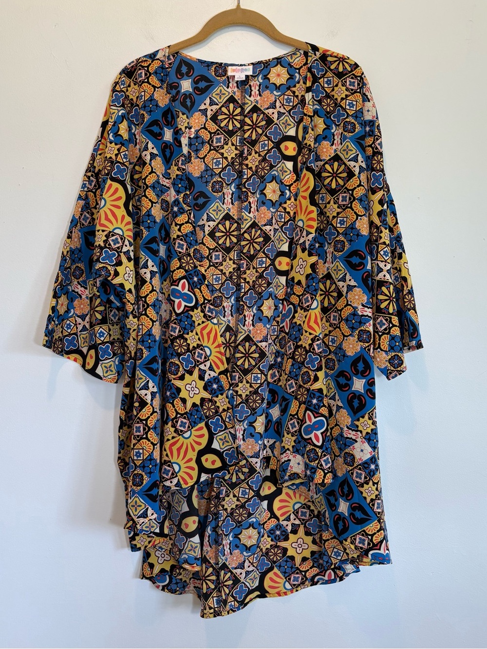 New LuLaRoe Satin Kimono Cardigan Large Geo Mosaic